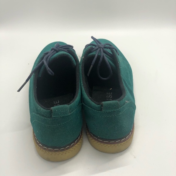 Shoe - Picture 3 of 3